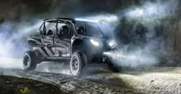 川崎Teryx KRX Blackout Edition UTV是完美的夜间骑行伴侣