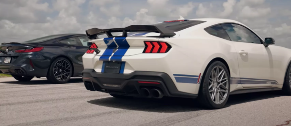 850马力HennesseyMustang黑马与宝马M8的较量并不公平